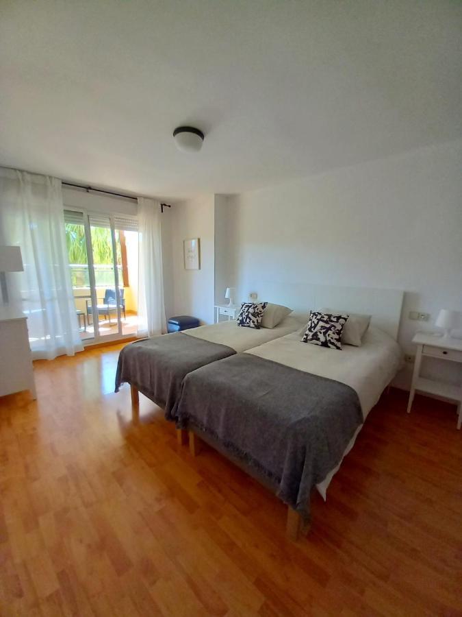 Calido Apartamento Con Gran Terraza Y Vistas A 600 Metros Del Mar เบนัลมาเดนา ภายนอก รูปภาพ