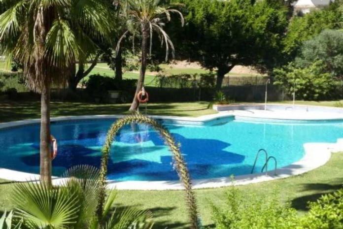 Calido Apartamento Con Gran Terraza Y Vistas A 600 Metros Del Mar เบนัลมาเดนา ภายนอก รูปภาพ