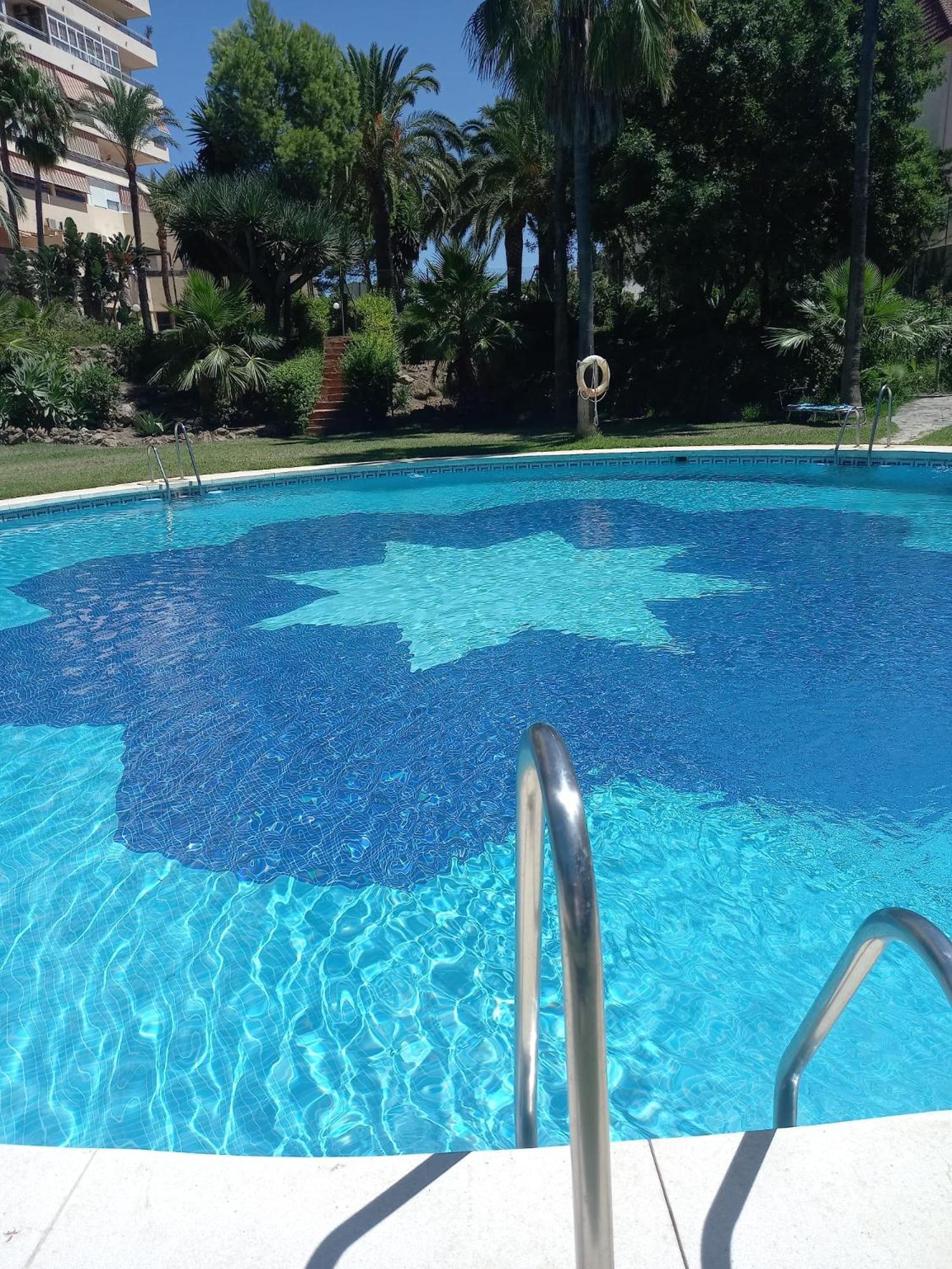 Calido Apartamento Con Gran Terraza Y Vistas A 600 Metros Del Mar เบนัลมาเดนา ภายนอก รูปภาพ